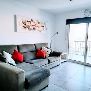 Duquesa Seafront Marina Apartment